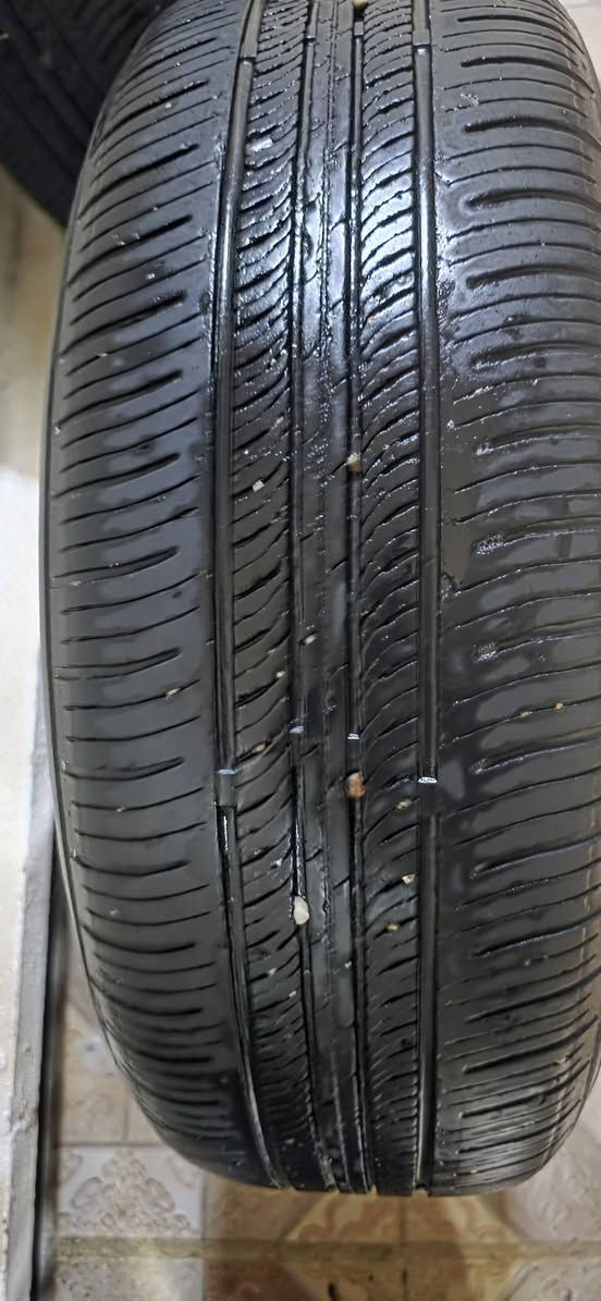 السلام عليكم اخوان
تايرات مرشلونه مع وياله جدد حجم ١٥ ... ٣٠٠ ؤبيهن مجال 

هورن بك جعب اخضر دكه تخبل ب ...٧٥ 

بردات كويتيه اصليه معتم كاملات جدد مال النترا لحد موديل ٢٠ ب... ٤٠ الف 

مجاول عدد ٢ اصلي شركه مع قاعده فيت بم اصلي النترا قيم واخذ 
مكاني بغداد الدوره ابو طياره متواجد خاص واتصال 
***********
