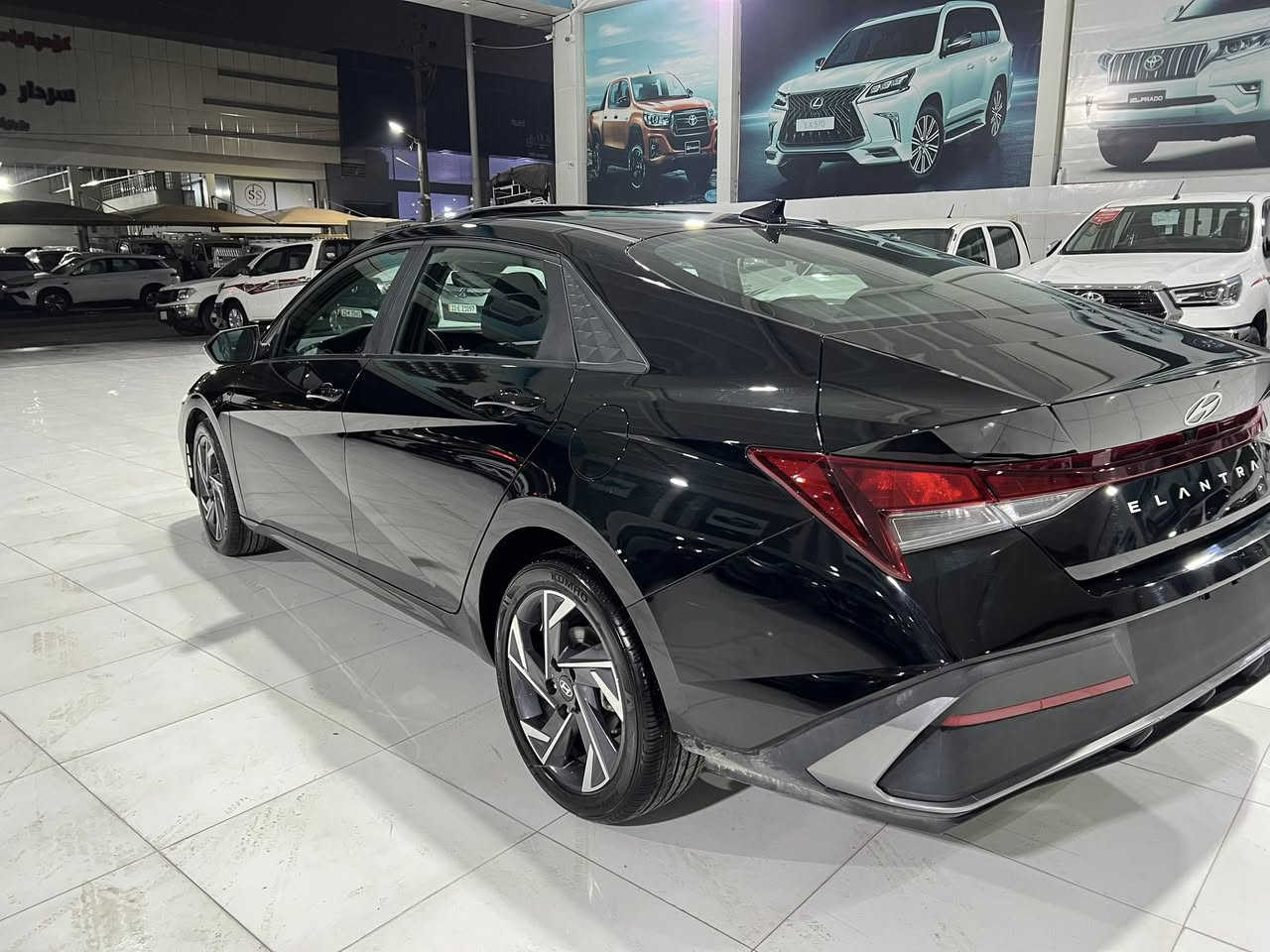 النترا 2025 وارد امريكي  ماشيه 7 الف 
مواصفات sel 
مكينه 2000 دوش 
بصمه / سلايد / رادار امامي + خلفي / رادار جانبي بلمري / شاشه جبيره الكترونيه متصله / داخل سبع الوان / كامره خلفيه / صندوق ذكي / ويل كب جبير / لايت حاجب زنون / بك لايت لد 
تشغيل عن بعد / مودات قياده / حساس امامي / 
سياره بدون حادث بدون صبغ بدون تبديل 
بيه خلل بسيط بلمكينه 
يعني كلين  مكفوله من صبغ ورصعه وشخط 
السعر 160 $ وبيه مجال بسيط 
بدون رقم تترقم شمالي فقط 
العنوان اربيل 
***********
