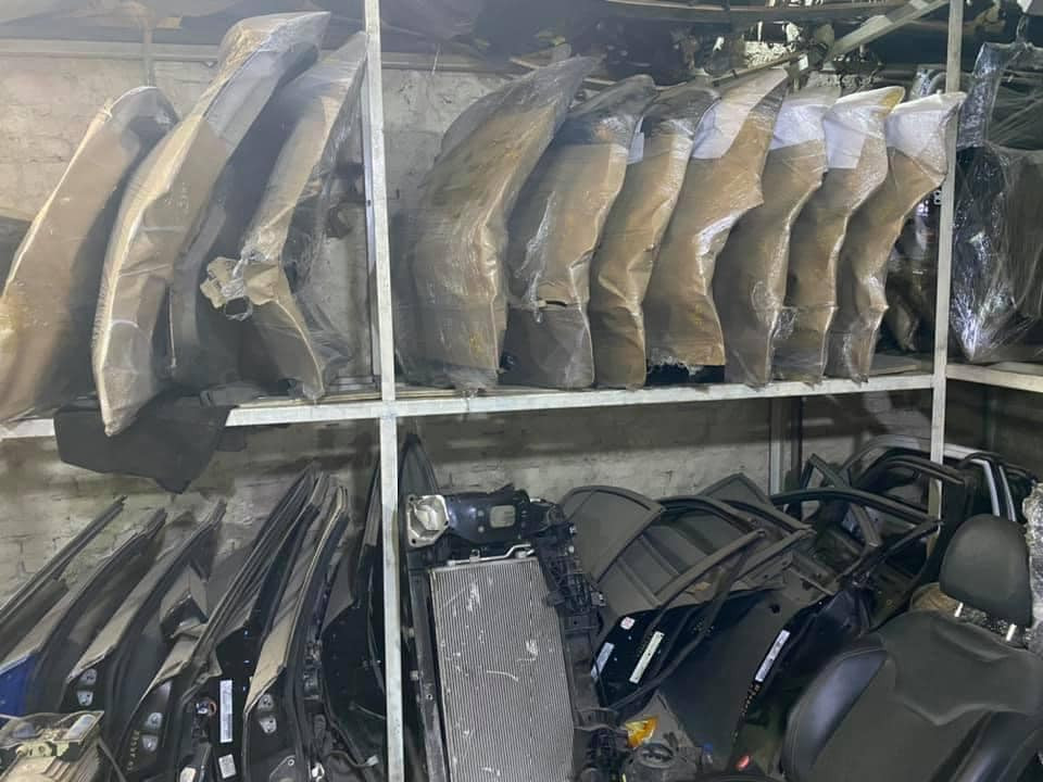 السلام عليكم 
عرض خاص يعلن مجمع المنصوري عن تخفيض باب جيب لبرتي و باب جيب شيروكي  وباب جيب كوماندر  و باب جيب باتريوت و باب دوج دورنكو مجلس محافضه  دوج نيترو  و دوج جورني  من موديل ٢٠٠٥ الى موديل ٢٠١٠ السعر الباب 100 الف فقط جميع  اللوان موجوده 
هاتف المجمع *********** يوجد توصيل جميع المحافظات
