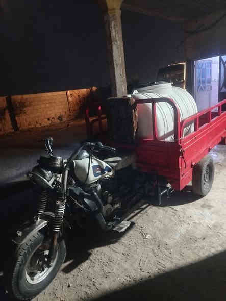 السلام عليكم شباب ستوته ادوات دايوانه سعر 550 وبيها مجال ومكاني البصره  سيد سامي الهارثة ***********
