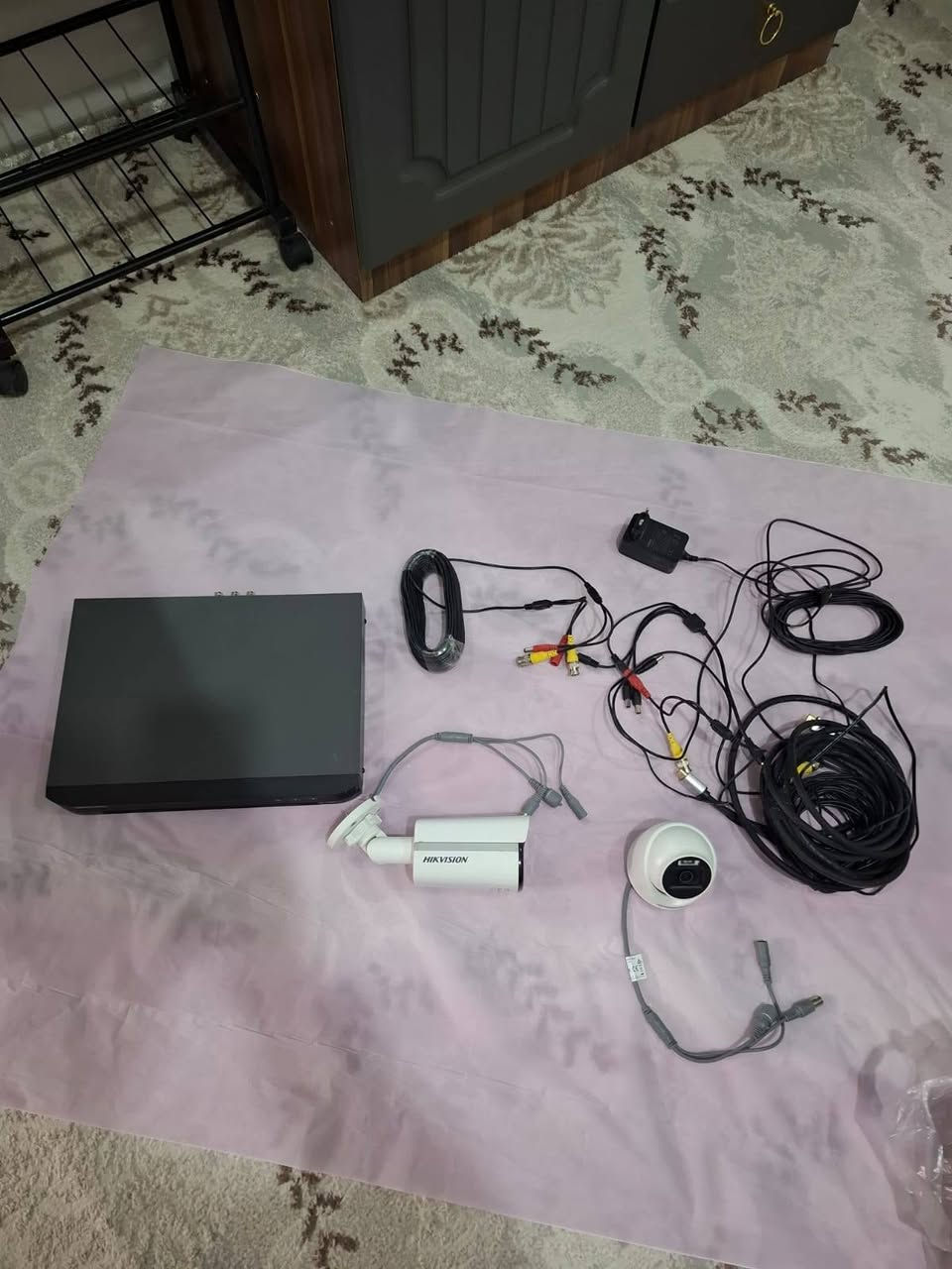 السلام عليكم
كاميرات + شاشه للبيع

سعر الكاميرات 150 الف
سعر الشاشه 100 الف

للاستفسار رقم الواتس اب

***********
