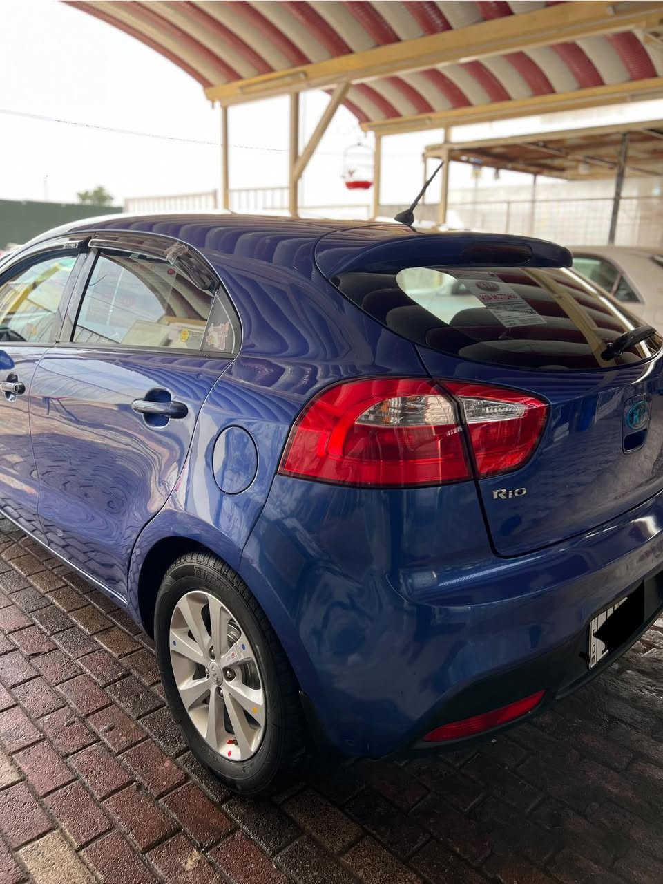 سلام عليكم ريو هاشباك موديل2014 خليجيه مكينه 1600السعر 85 للاستفسار انتصل عله الرقم***********
