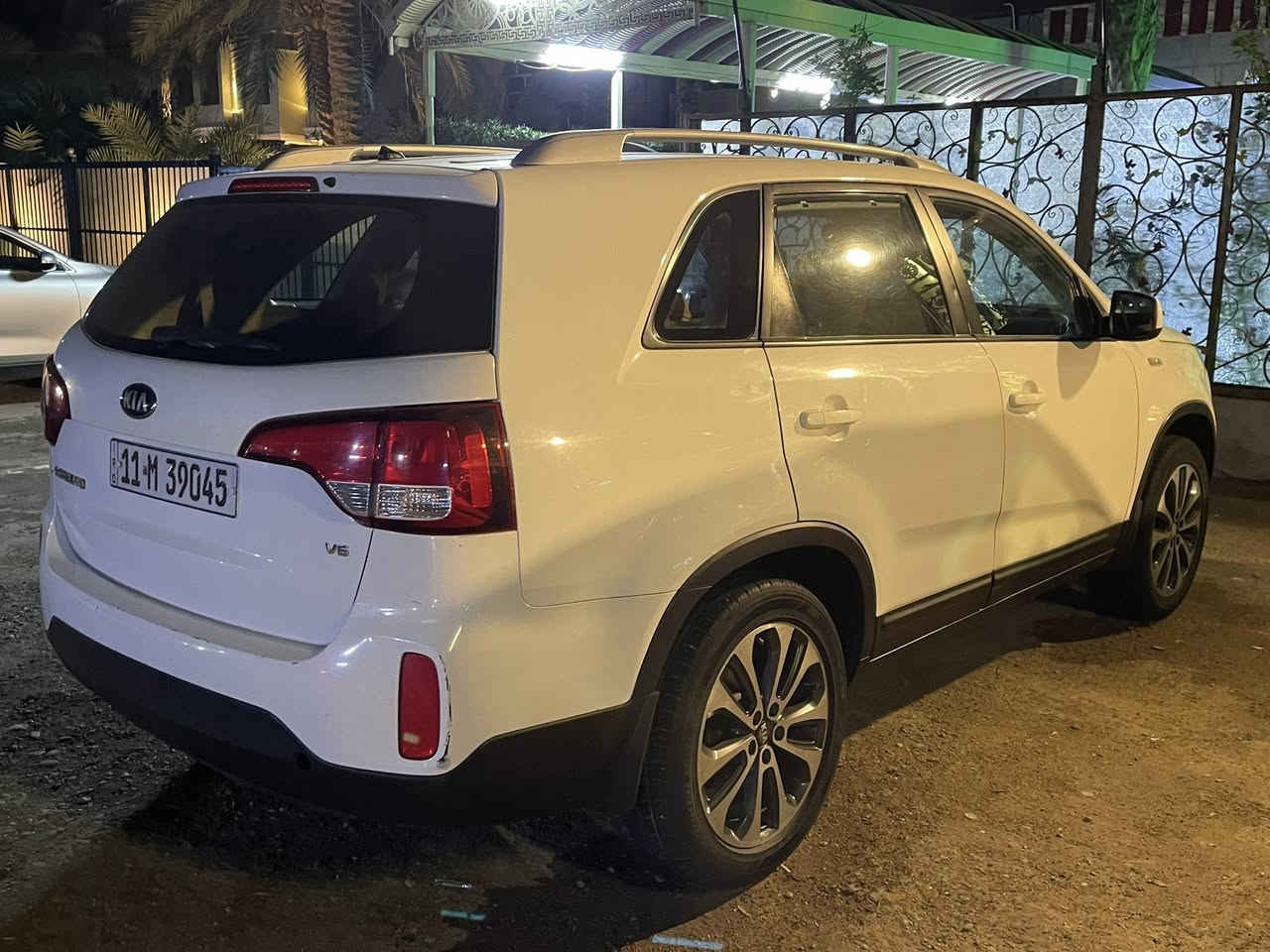 سورنتو خليجي2015
صبغ باب سايق فقط 
ماشيه 196حقيقي
مكينه كير تبريد كله مكفول 
تخم تاير صدر جديد 
170 وبيها مجال 
***********
