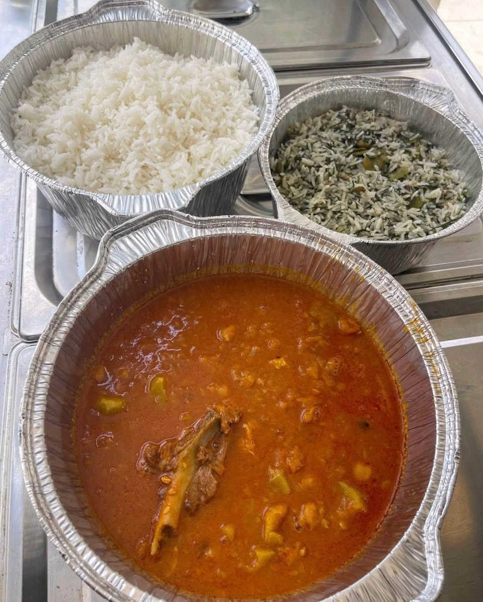 🍽️ طعم بيتنا غير.. نضافة حيل قوية ولذة ما تتوصف! 😍
تعبتوا من أكل المطاعم وتردون أكل بيت حقيقي، مطبوخ بحب وبأعلى درجات النضافة؟ إحنا هنا لخدمتكم! نوفر لكم أشهى الأكلات البيتية "نضافة مية بالمية" وطعم ياخذ العقل.
📋 منيو الخير لليوم وكل يوم:
 البرياني العراقي الأصيل: حبة بحبتها، منمنم ومطبوخ على أصوله وبأفخر أنواع البهارات.
 عروق طاوه (كباب عروق): مقرمش، حار، ومتبل بخلطتنا السحرية اللي راح تدمون عليها.
 وجبات دايت وصحية: للباحثين عن الرشاقة والأكل الصحي بدون حرمان، وجبات محسوبة ومطبوخة بطرق صحية وخفيفة.
💰 أسعارنا؟
توب وبأقوى العروض! أسعارنا مناسبة جداً وتناسب الجميع، لأن هدفنا الأول هو رضاكم وتوصيل لقمة طيبة ونظيفة لبيوتكم.
📞 للطلب والاستفسار:
لا تترددون، احجزوا وجبتكم الآن وتذوقوا طعم البيت الحقيقي!
 واتساب فقط: *********** 💬

