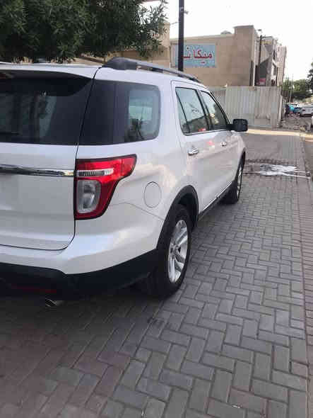 سلام عليكم 
فورد اكسبلور موديل 2011 
استلام شركه زيرو استخدام شخصي 
 ماشيه 50 الف كيلومتر 
بدون حادث 
للاستفسار +
***********
مكان السياره الكراده 
سعر 170مجال بسيط
