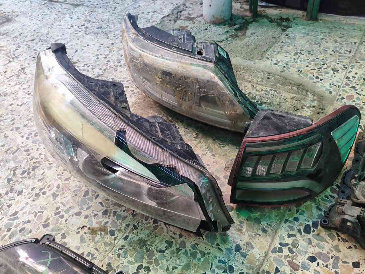 سلام عليكم غراض مال سورنتو 16
قيم وخضهن مكان بغداد مدينة صدر 
***********
