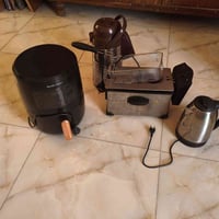 عندي ترمز ٢ مال جاي الصغير والكبير وقلاية جديدة مال دجاج  ما مستعملة ا...