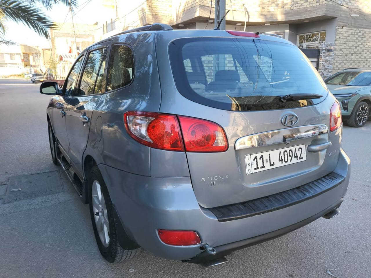 السلام عليكم 
سنتافي مديل 2007 وارد امريكي حادثه جاملغ الأمامي لايمن وبيه رشات صبغ  قليه الجماليه تكم شواصي كفاله 
السياره V6  سته سلندر كير محرك جديد تخم تاير حداديه جديده 
تبريد ثلج ❄️ تبريد 3 قطع السياره على وضع الشركه 
السياره 7 راكب موصفات تحكمات  شاشه تاب 
السياره جاهزه رقم بغداد مشروع وطني تحويل ثاني 
سنويه جديده نافذه لغاية 2029 
 السعر 102 وبيه مجال قليل 
مكان السياره النجف الاستفسار 
اكثر الاتصال على الرقم *********** النجف, العراق
