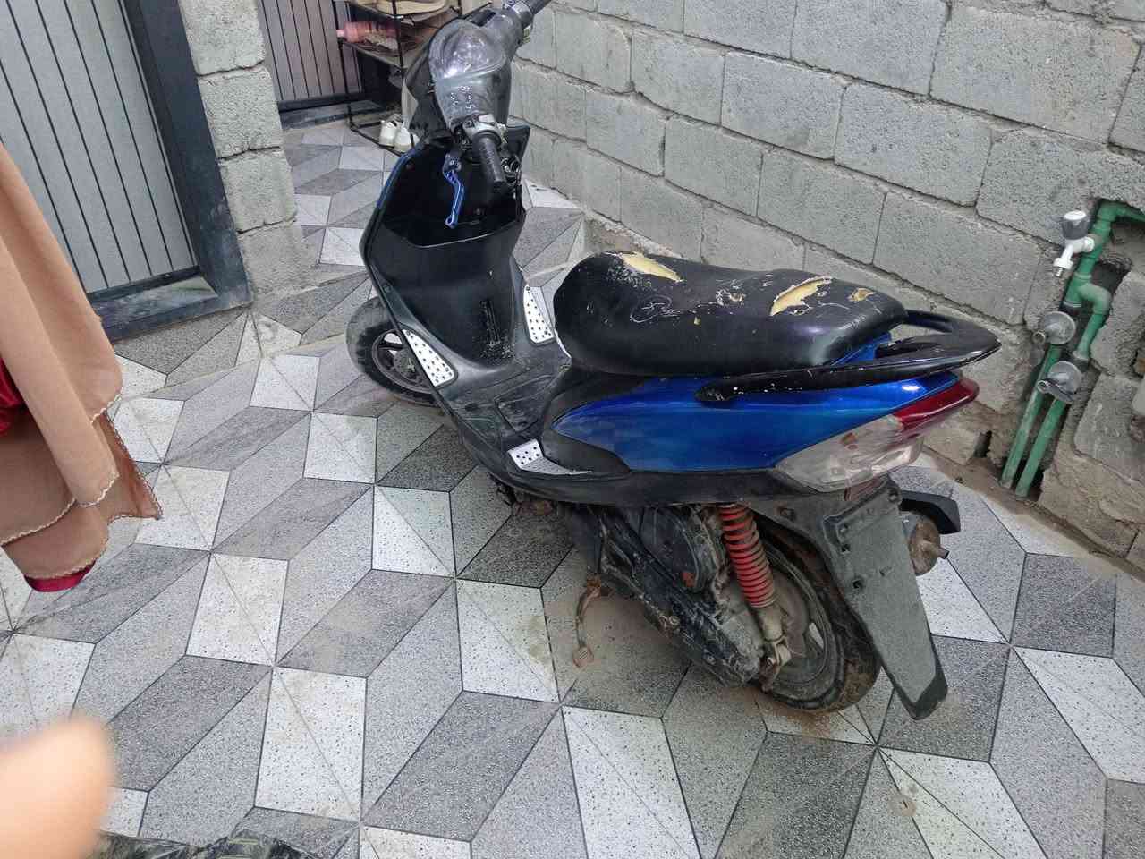 ماكس عدلة بلاد 49 للبيع كامله سلف هندر كهربائيات شغاله السعر 400 مكاني الكاطون مكتب  ***********
