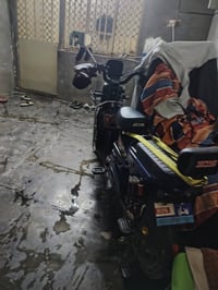 ماطور شحن للبيع خمس بطاريات سعر خاص موديل 25 07891610257