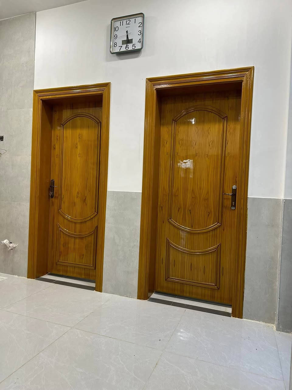 عرض خاص 175 الف فقط 🪬🧿الدولار 💸يصعد احنه نسويلكم تخفيضات 
1..باب صاج معاكس ثقيل 
2..خشب حشو الداخلي كله خشب جديد 🫣
3..نقش سي أن سي وجه واحد 
4..صبغ الابواب رش وشغلنه كله بلصفحه كل يوم بيومه🚀
5..كيلون ثقيل مكينة اوزن💪
6..السعر باب فقط مع صبغ جرجوبه الي عنده مع الشد
النقل حسب المحافظة أو المكان
 للحجز والاستفسار ***********
للحجز والاستفسار ***********
العنوان الديوانية مقابل المحافظة الجديده فرع جامعة الأمام الكاظم تدخل بلفرع ادور ثاني فرع عليسره من تعبر الكراج 
هذا العرض مدة 15 يوم فقط من تاريخ النشر
الكمية محدوده 
عملنه داخل الديوانية وكل الاقظيه والمحافضات القريبة
