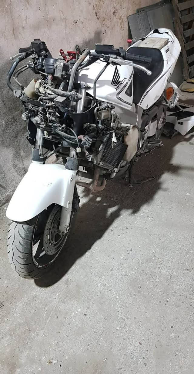 Honda

Vfr800 v4 2002

ماكينه كبس

كفراتو موجدين بس،يرادلن ترتيب أربيل, العراق


**إذا كنت صاحب هذا الإعلان وتريد حذفه لأي سبب، رجاءا أرسل رسالة إلى الدعم الفني**