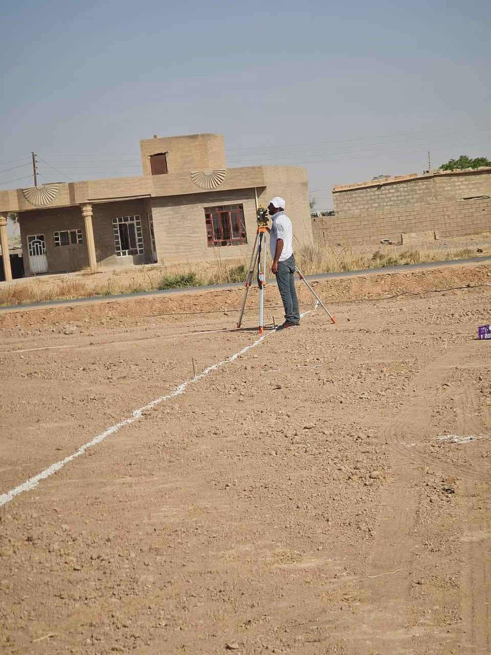 قطع أراضي للبيع.
العنوان. تكريت على خط السريع قرب محطة صلاح الدين الأيوبي او مدرسة الأيوبي تبعد عن شارع العام ٥٠٠ متر .

واصلها تبليط ومدرسة ومولد منطقة. ومي حلو 

مساحة قطع 200 متر . كما موضح بل خريطة. 

سعر القطعة .8 ملايين ويرهم اقساط مقدمة 6مليون وبل شهر500الف

الهاتف.  ***********. 

متوفر دوانم للبيع .

ومقسمة تخطيط وكهرباء اعمدة
