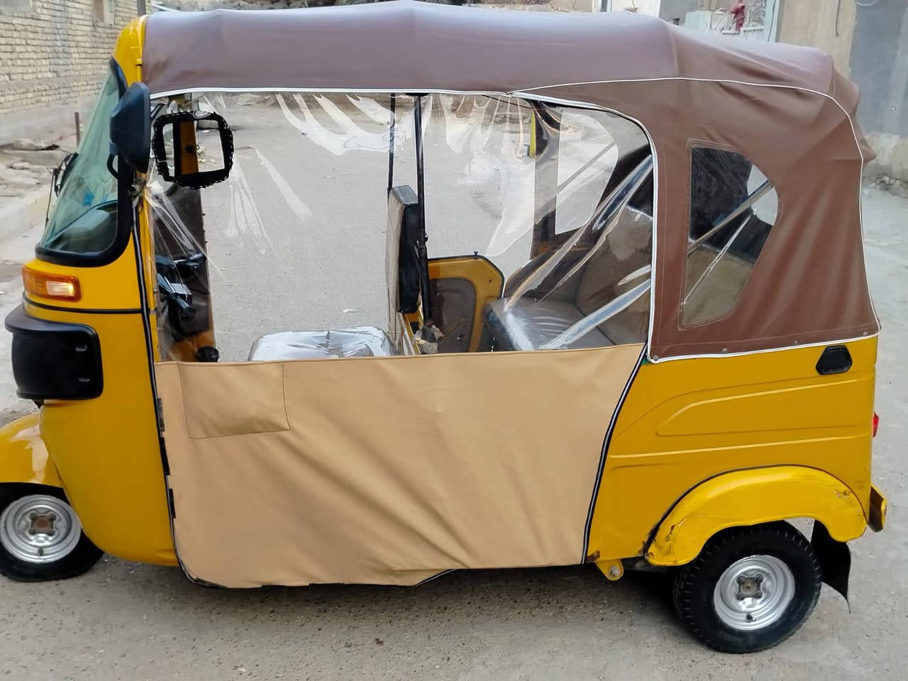 سلام عليكم تكتك 2021 مرقمه سنويه البيع شراي تصل ***********مامتواجد على الفيس تصل
