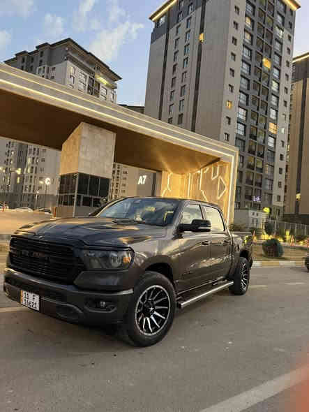 السلام عليكم دوج رام صحراي للبيع بسعر مناسب 
🚘 دوج رام 2022 – بك هورن (نص مواصفات) محدث سبورت 
✨ شاشة وسط | 🎥 
🛞 فور ويل | ⚙️ كير ماوس
📍 ماشية: 30,000 ميل فقط
🎨 حادثها جاملغ وبنيد بدلتهن بسبورت وحدثتهن  

📑 رقم بغداد إنكليزي جديد بسمي  | 📌 مكانها: بغداد حي الجهاد 
💰 السعر:280  وبيها مجال 
📞 للاستفسار: ***********
