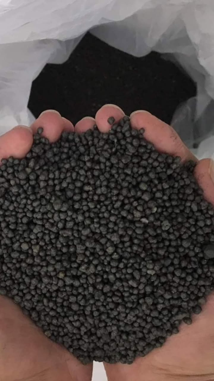 يتوفر لدي سماد سابك سعودي ***********
