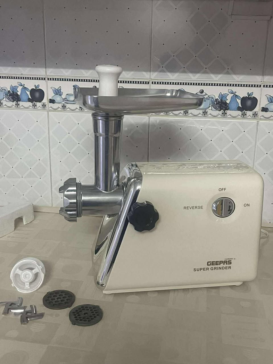 تاخم قنفە و مکینەی قیمە و کمبار لۆ فرۆشتن بە نرخەکی زۆۆۆر مناسب هەرکەس ویستی  شوین هەولێر


**إذا كنت صاحب هذا الإعلان وتريد حذفه لأي سبب، رجاءا أرسل رسالة إلى الدعم الفني**