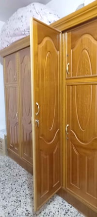 كاونتر • ٤ أبواب • نظيف