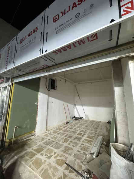 سلام عليكم 
محل للبيع الموقع سوق الاعظميه الكبير مقابل ابو حنيفه
واجه المحل ٣ وربع ونزال ٦  المحل جديد
السعر 11 مليون 
المحل اصولي سر قفليه 
للاستفسار ***********
