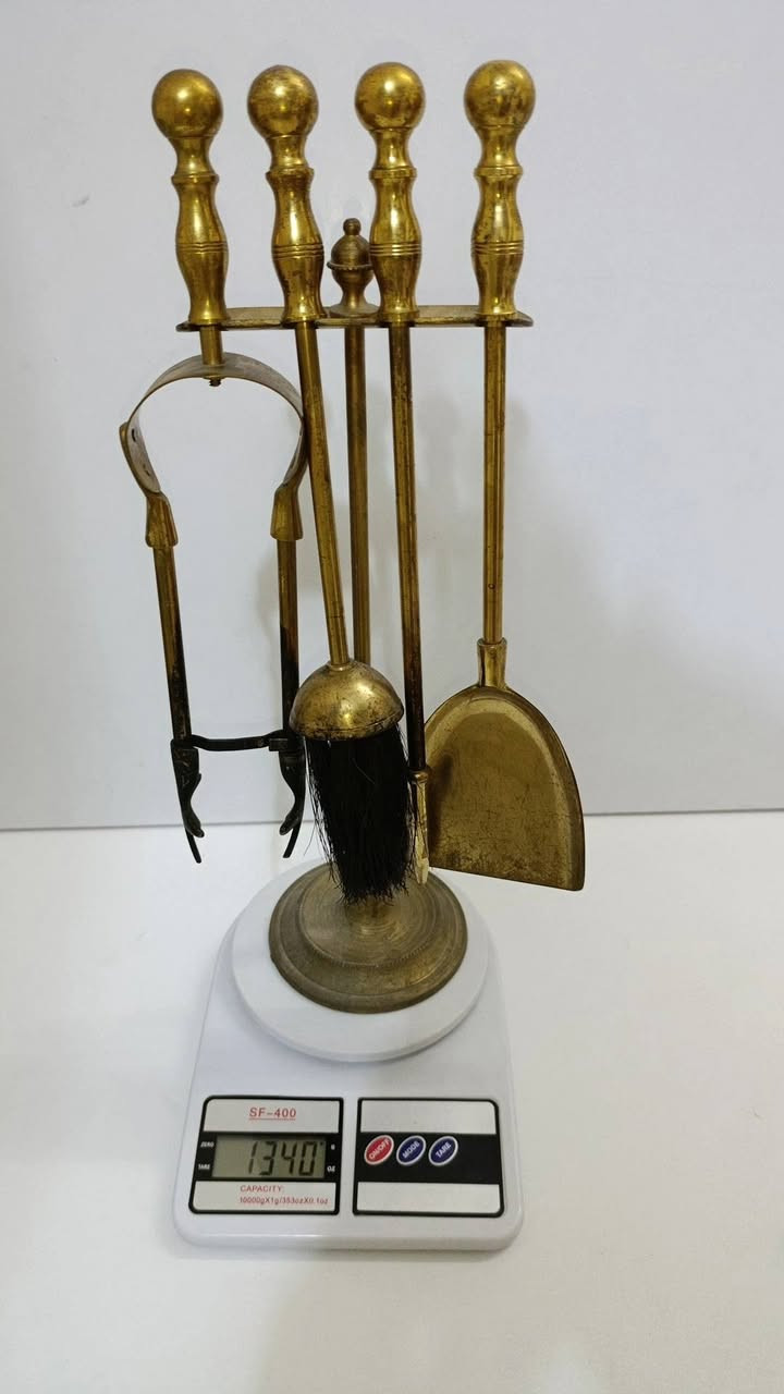 عدة شومنيه نحاس اوربيه 
بقية تفاصيلها داخل المنشور
سعرها مع التوصيل 55 الف


**إذا كنت صاحب هذا الإعلان وتريد حذفه لأي سبب، رجاءا أرسل رسالة إلى الدعم الفني**