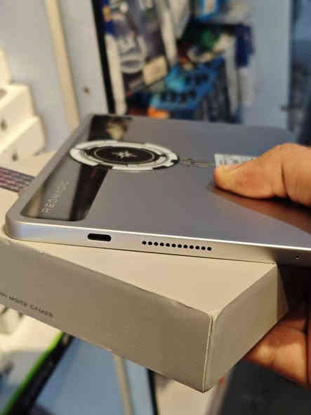 يارزاق 
متاح ايباد ريدماجك أسترا
ذاكرة 256/12
معالج سناب دراكون 8Elite
مستخدم 10 ايام مشحون11 مرة
غراض مامستخدمه
ببجي 120 فريم
السعر 725لف
***********
 ***********
مكاني طويريج يتوفر توصيل بابل كربلاء كربلاء
