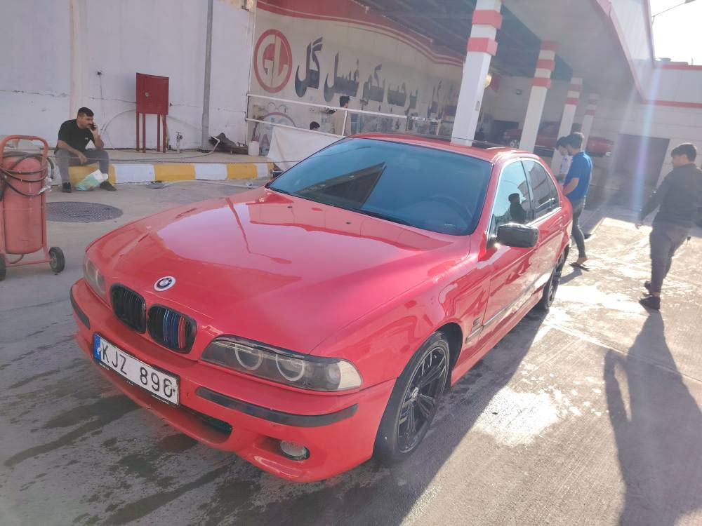 ئەم bmw 525 مۆدیل 1997 کامل  کراوەتە 2003m فول مواسفات گێڕمەکینە تەبرید هەمووی بەشەرتە  زۆر خاوێنە ڕوبەڕو لەڕسم جوانترە سیارەکە سبوغ عامە جێجێ مەعجونی هەیە بەتانەی گۆڕایە پاکانەی کراوە مەنەفێست ئەصلیە بۆ فرۆشتن و گۆڕینەوەیە ژمارەی مۆبایل *********** شقلاوة, أربيل
