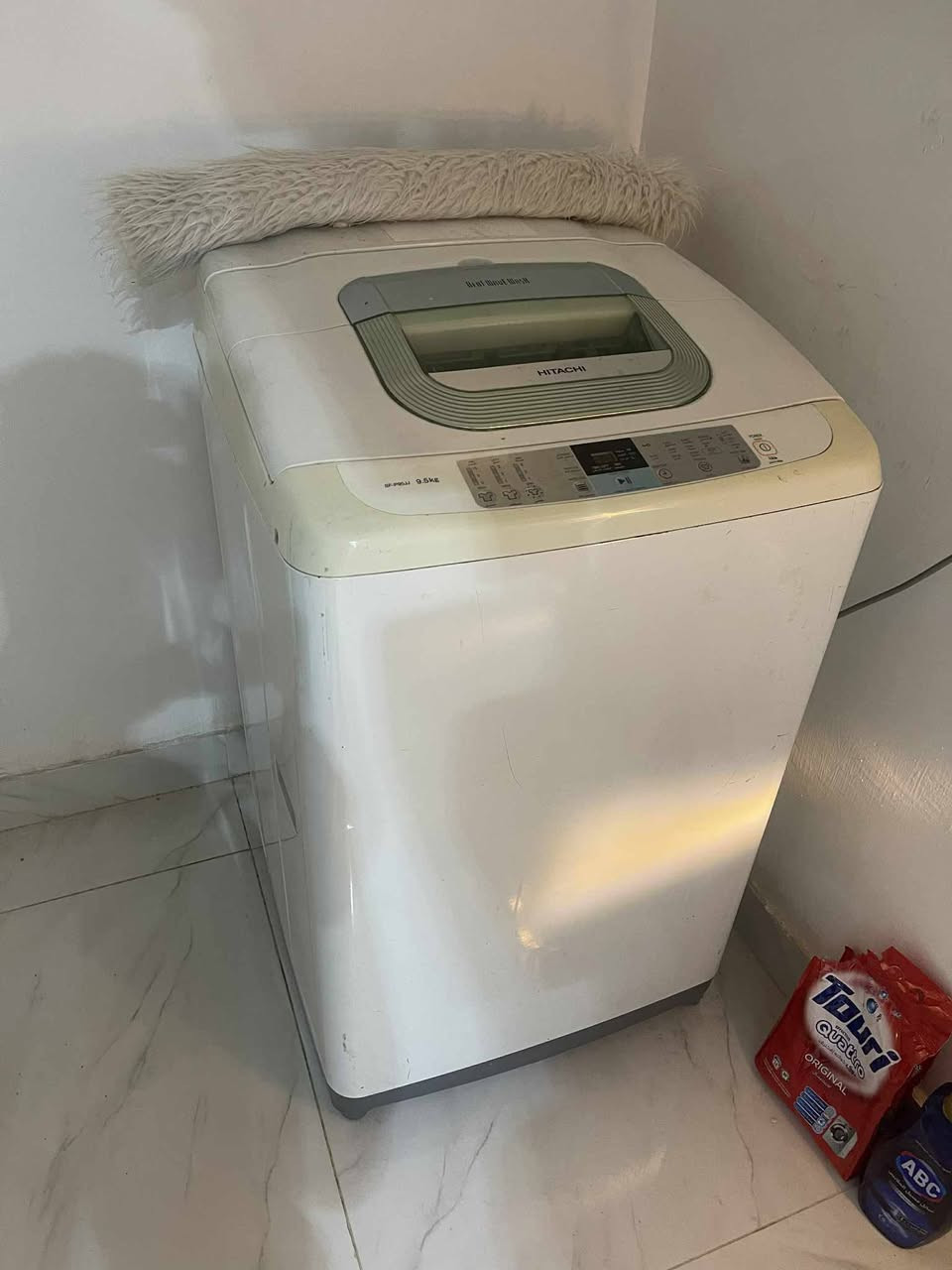 غسالة فول اوتماتيك هيتاشي حجم 9.5 kg مستخدمة شغالة 

سعرها 175.  الف مكاني كربلاء


**إذا كنت صاحب هذا الإعلان وتريد حذفه لأي سبب، رجاءا أرسل رسالة إلى الدعم الفني**