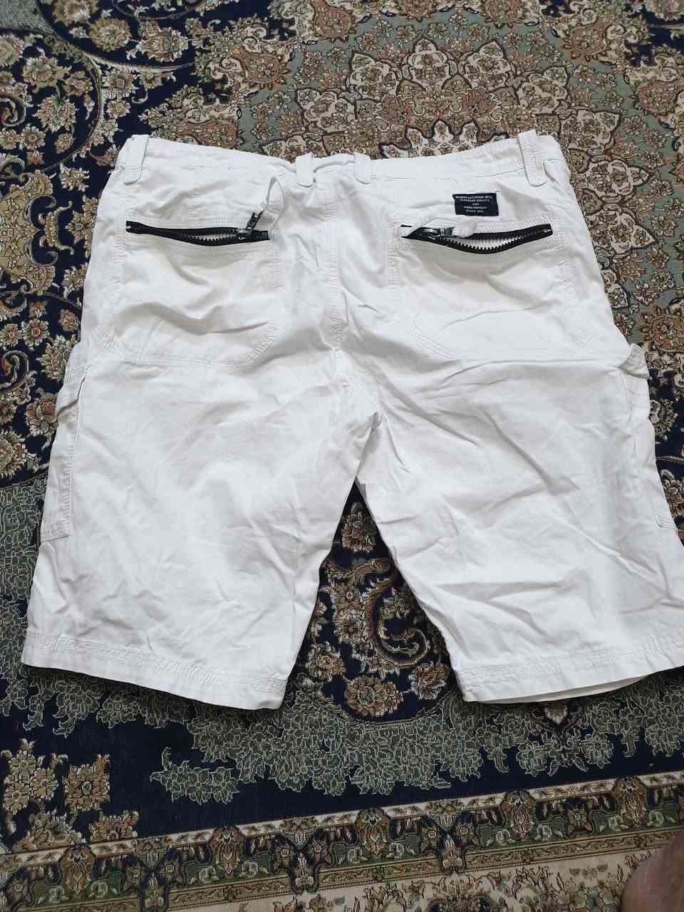 السلام عليكم جميعا...
قطعتين برمودا... بالة و نظافة 💯 % 

القطعة الاولى...
أرماني إكسچينج Armani exchange 
الخامة قطن 💯 %
قياس 30 - 31 لون ابيض 
اربعة جيوب أمامية و اثنين جانبيات بطباقات و اثنين خلفيات بسحاب 

القطعة الثانية...
بيرشكا Bershka 
الخامة جينز
قياس 32 راهي او 33 فت ...
اللون ليموني فاتح
سعرهن 25 الف شامل التوصيل


**إذا كنت صاحب هذا الإعلان وتريد حذفه لأي سبب، رجاءا أرسل رسالة إلى الدعم الفني**
