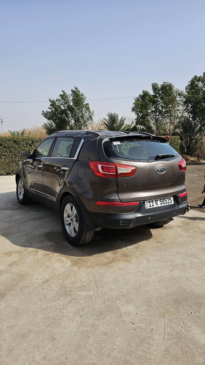 يا الله
للبيع كيا سبورتج 2011 رقم بغداد تحويل مباشر هزه جديده مكيه 2400 دوش مكينه كير مكفولات السيارة تعرضت الى  حادث كلبه خفيفه كما موضح بالصور ابيع على وضعها شغاله و تمشي عنوان بغداد الامين // السعر(78$) و بيهه مجال/ الشراي ينتصل (***********)
