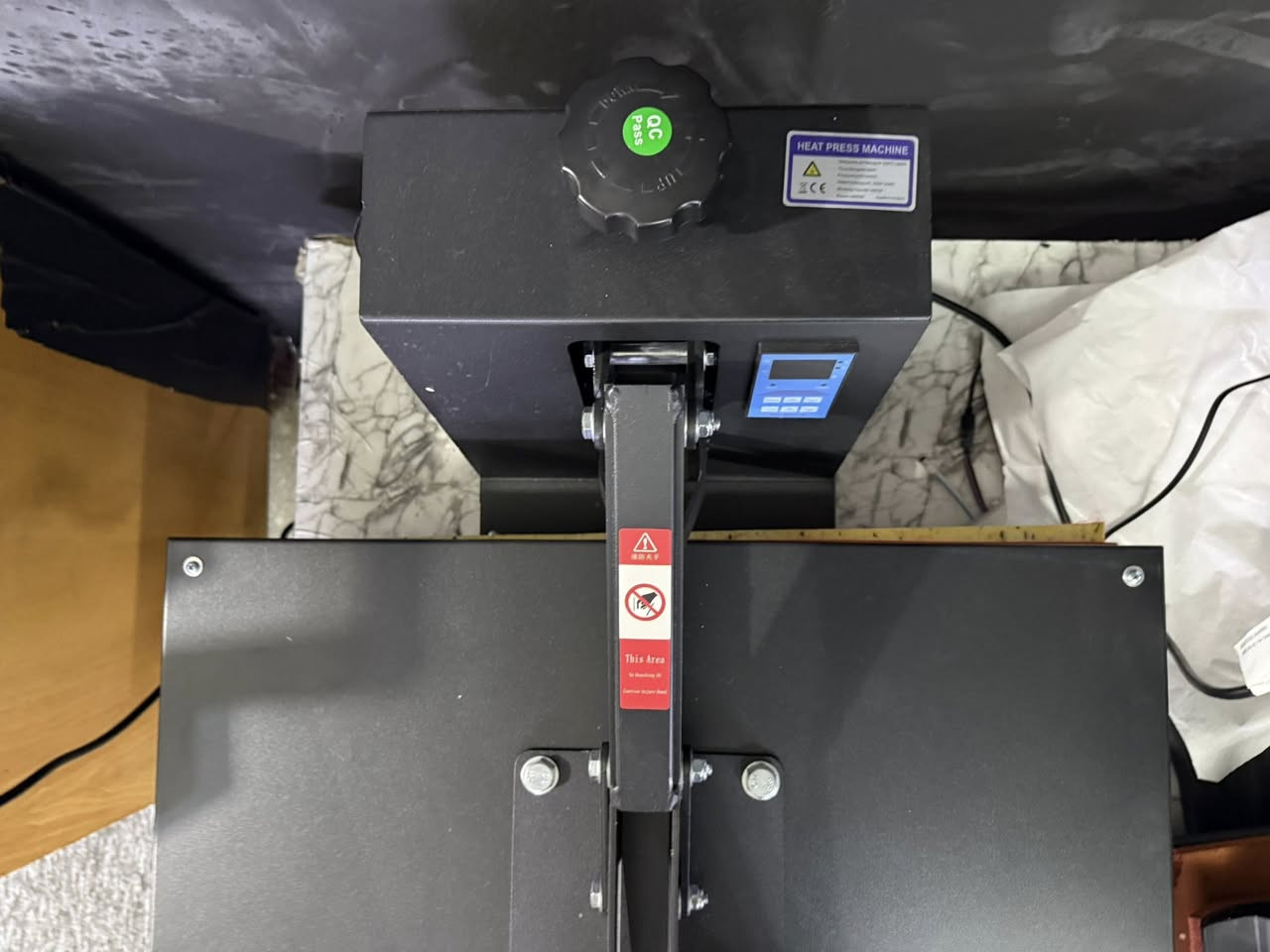 🔥 للبيع مكبس حراري متحرك 🔥

مكبس حراري بحالة ممتازة جداً،
📏 الحجم: 40×60 cm
✨ الاستعمال: مرتين فقط تقريباً يعني شبه جديد.

مناسب جداً لأصحاب الطباعة على الملابس والتيشرتات والهدايا،
حرارته ثابتة ويعطي طباعة نظيفة واحترافية 👌

إذا تريد تبدأ مشروع طباعة أو تطور شغلك فهذا خيار مناسب إلك.

📩 للاستفسار أو السعر راسلني خاص


**إذا كنت صاحب هذا الإعلان وتريد حذفه لأي سبب، رجاءا أرسل رسالة إلى الدعم الفني**