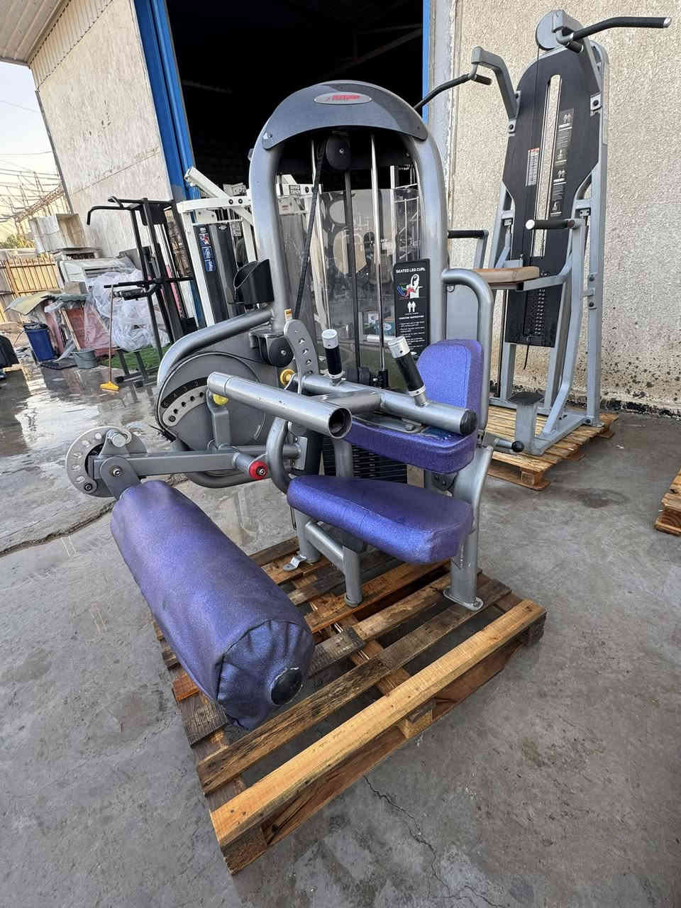 تحية طيبة 
تصفح واختار ما يناسبك متوفر داخل المخزن اجهزة نادي رياضي متنوعة اسعار مناسبة العنوان بغداد الرستمية مجاور محطة وقود المشرق العربي ***********
