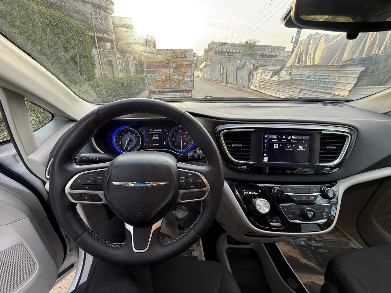 سلام عليكم للبيع باسفيكا مديل 2023 حادث فقط جاملغ ومبدل بدون صبغ كفالة من صبغ بس نص دعميا سونار موجود وصور لحادث همة سيارة جديدة بمعنة لكلما موصفات بصمة شاشة كامرة كشن كهربا بيبان كهربا صندوك كهربا كشنات تتفة تبريد ستيرن تفة تبريد ❄️فول سيارة سعر 207 وبيها مجال ارجع وكول  سيارة جديدة مكاني بغداد الشعب رقمي *********** شراي يتصل
