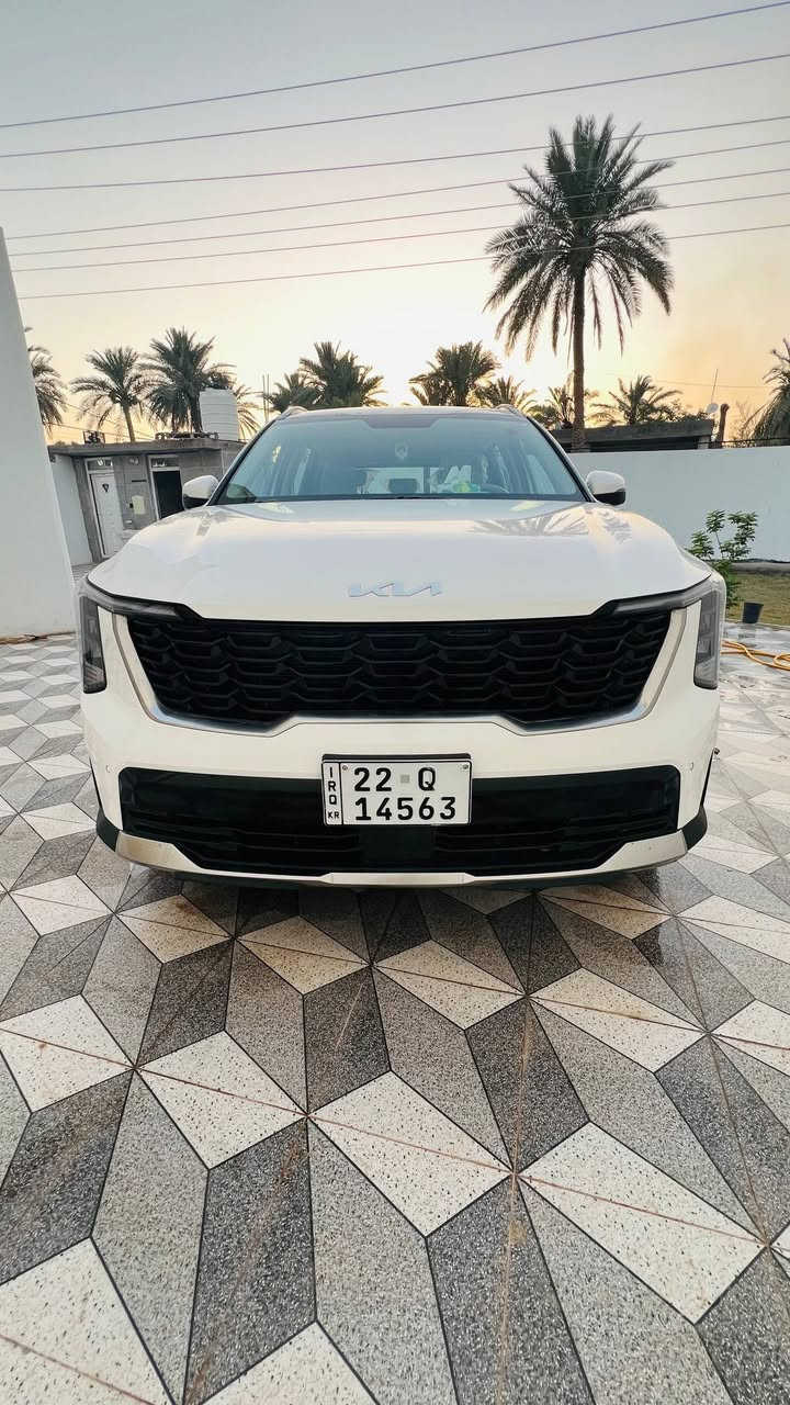 السلام عليكم
سورنتو 2025خليجي كفاله 
السعر 287
6سلندر 
7راكب 
3قطع تبريد 
ماشيه 27الف 
جنطه كهربائية بالإضافة عدادات التكرونيه 
تبريد بيانوو 
اناره داخليه 7الوان 
عدسات LED
وبيهه هواي مواصفات 
سياره جديده جدأ 
***********
