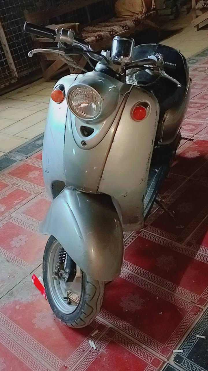 سلام عليكم دراجة مصرية للبيع شلعة فول  السعر 230 وبيها مجال العنوان ناصرية مركز  الرقم ***********
