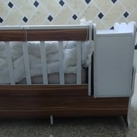 للبيع: مهد هزاز  السعر:75  07515243119 07703375743