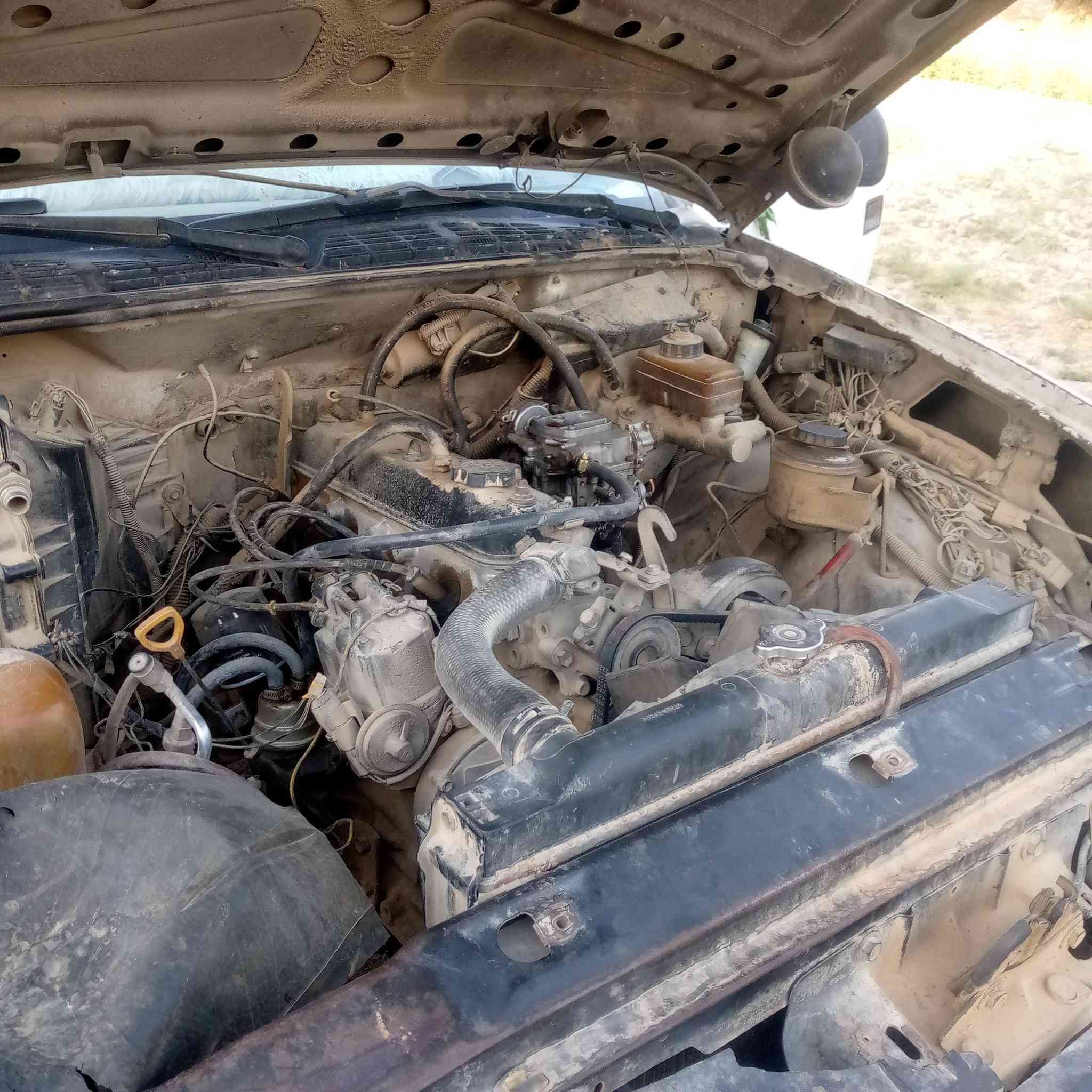 سلام عليكم  سياره للبيع بل سماوة بل الوركاء مدينة 97. ***********. ١٦ ورقة بل مجال
