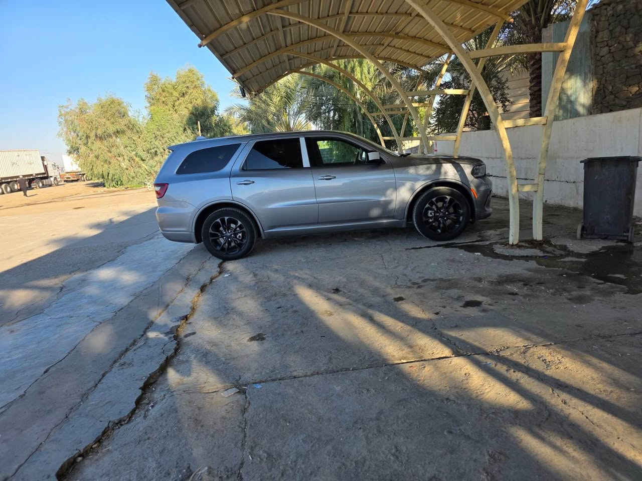 السلام عليكم 

دورنكو 2021 رقم بغداد للبيع سياره كلين مكفوله من الضربه والصبغ داخله قرار للعراق ماشيه 64 حداديه وطخم تاير جديد السياره جاهزه من كلشي نظيفه واجدد من الصور السعر 295 موجوده بالناصريه 

*********** موجود واتساب Singapore
