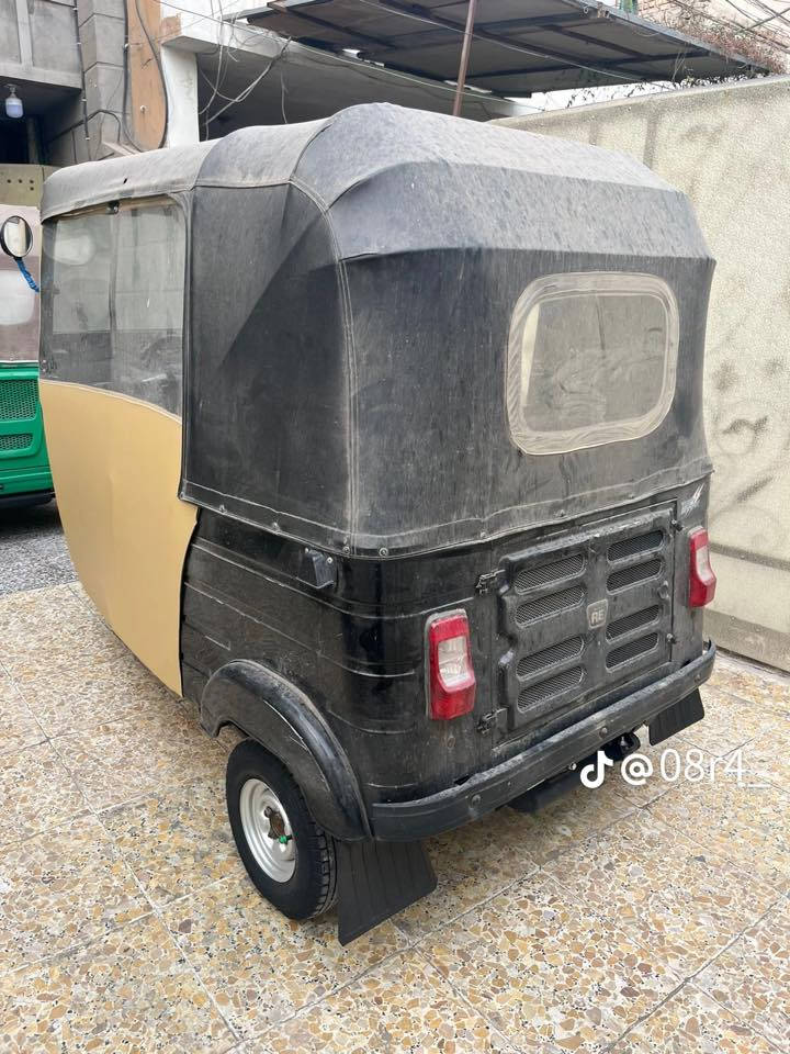 السلام عليكم تكتك موديل 20/10/12رقم وسنويه دراجه تراي زيرو مكفوله كفاله عام ماعده كم شخط امانت الله ليخذه مايخسر تحويل ثاني يوم هاتف ‭٠٧٧٣ ١٨٤ ٧٢٥٤‬
مامتواجد خاص
