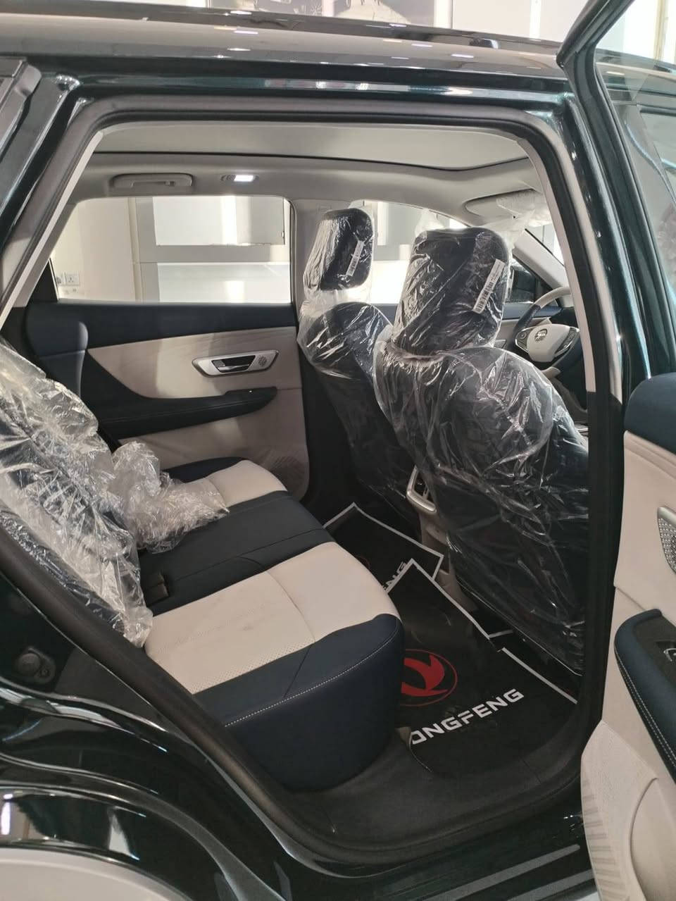 دونك فينك هيوج هابيرد بحالة الوكالة ماشيه ٨٠٠٠ آلاف لونين رقم اربيل للبيع بسعر ٣٠ مليون وبيه مجال بسيط
***********
