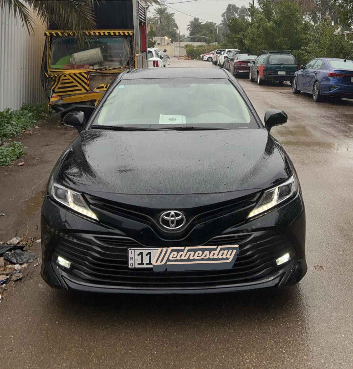 كامري خليجي GLE 2020 فول مواصفات بانزين فقط مو هايبرد محرك 2500 (بدون طاحونة) رقم بغداد الجديد ب اسمي ماشية 74 مواصفات فتحة ودبل بصمة وكامرا وشاشه وحساسات امامي وخلفي ايرباكات 8 
بيها كرده بسيطة ببغداد مبدل جاملغ امامي نفس اللون مطابق اصلي وبيها بارد اماكن ع كد شبر
بجم كبس بدوه ايرباك بدون اي دواخل فقط كرده بسيطة
سعرها 188 قفل
مكاني بغداد 
الشراي يتصل ***********
