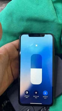 آيفون اكس ماكس للبيع مبدل شاشه  مكسور الضهر ولبطاريه علا وضعيت الشركه ...