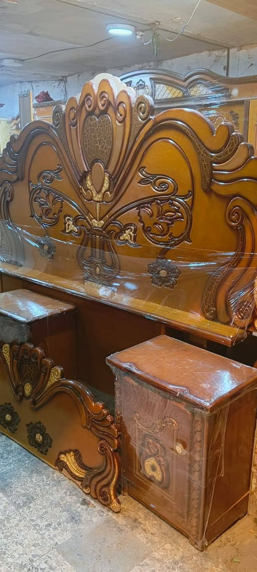 غرفه ام سته البيع سعر 750 مكان ناصريه جسر نبي براهيم ***********
