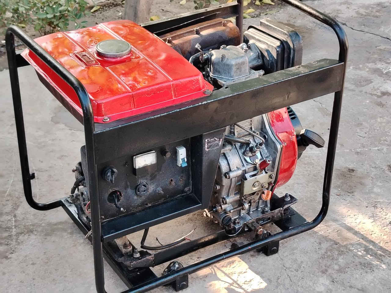 مولده كامه كاز ٥كيفي ٢٢ مكينه شغاله وعل فحص بس توليد بي مشكله ابيع بس مكينه؛ شغاله السعر ١٧٥ الف هاتف ((***********)) ((***********)) الكورك بي واتساب
