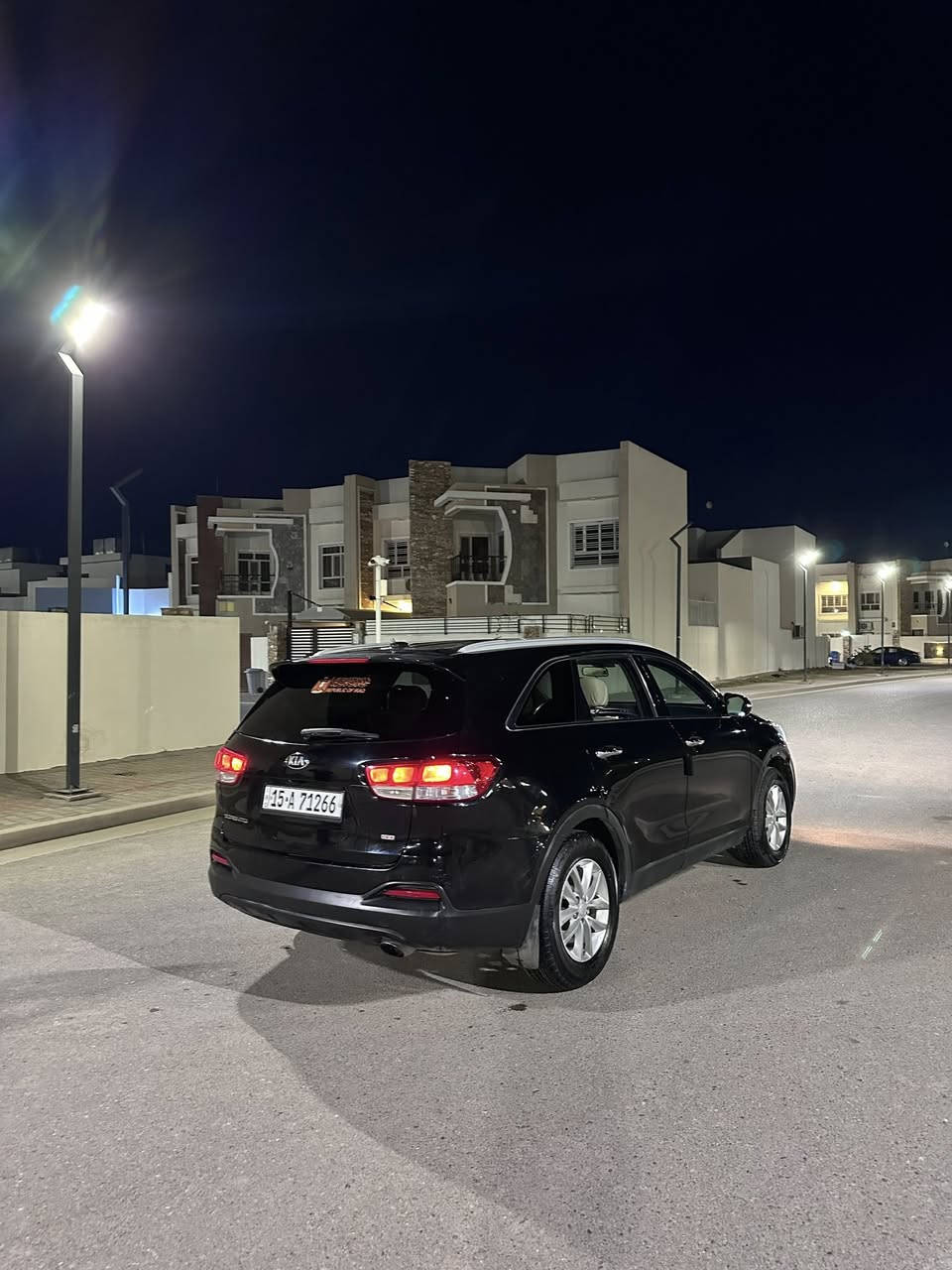 لون اسود
4سلندر  
7راكب  
داخل كريمي فاتح
شاشه بلاد نظام عرض
3انظمه قياده 
كشنات جلد  
 اشاره+مري  
تبريد 2 قطع منفصل
تحكم استيرن فول 
لد امامي  
لايت زنون  ناصي 
مكان السيارة الانبار
غير متواجد ع الفيس 
للاستفسار ***********
