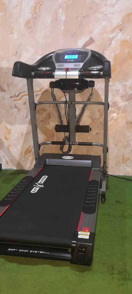 متاح مشايه هيلثى لايف وزن 130k أثنين ماتور 3 حصان DC سرعه 18 ومشايات AC وزن 150k تشغيل متواصل والحاله زيرو انظر فى التعليقات 01064175393
الجيزه


**إذا كنت صاحب هذا الإعلان وتريد حذفه لأي سبب، رجاءا أرسل رسالة إلى الدعم الفني**