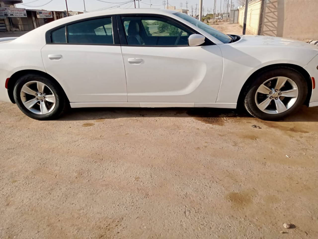 سلام عليكم اللبيع جارجر موديل 2016 اصل
خليجي عداد 260 فتحه سقف
كتاب فحص موجوده بل منشور
تشقيل عن بعد
تحويل ثاني يوم عدي وكاله عامه
ماشيه 220 الف كيلو فقط 
مكينه وكير باكيت شرط طخم تايرات جديده 
حداديه جديده تبريد شقال 
دواخل تخبل سياره كامله كل نقص ما بيها 
مال جناي الله شاهد 
سعر 165 وبيه مجال مكان ناصريه قضاء الإصلاح 
رقم ‏‪0784 949 0770‬‏
