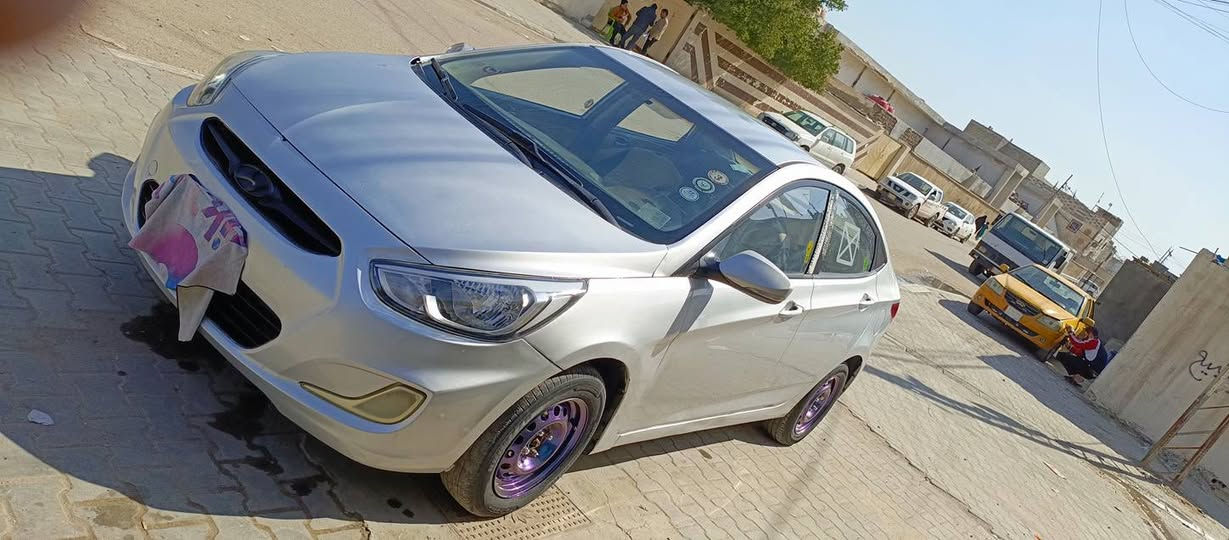 اكسنت 2014 كوري اتلث قطع صبق اثر الجراد الباقي مكفول من الظربه السعر 68 بيه مجال بسيط ***********
