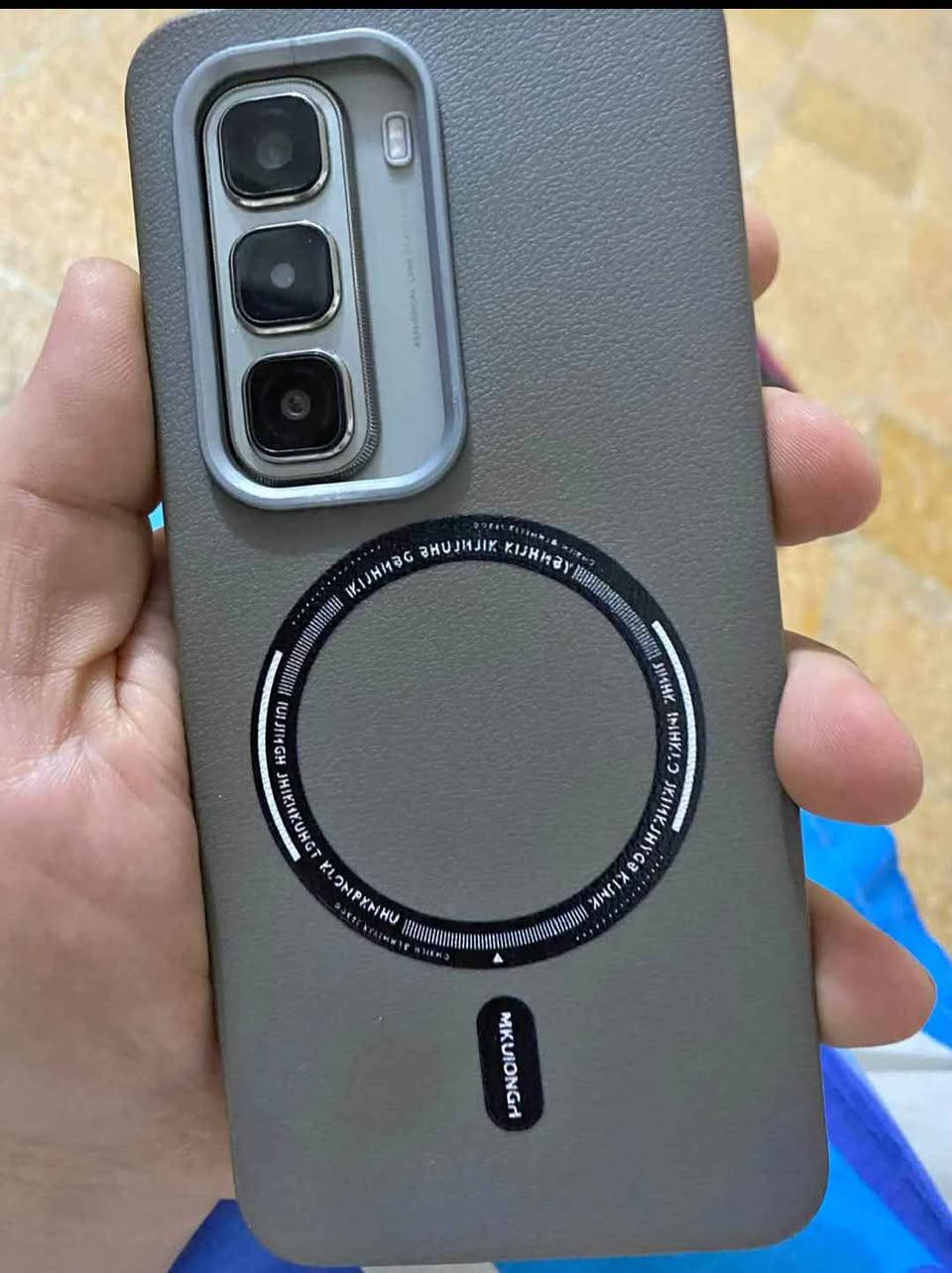 المواصفات الشاشةشاشة AMOLED بحجم 6.78 بوصة، دقة (FHD+)، وتدعم معدل تحديث 120Hzالمعالج ثماني النواة Mediatek Helio G100، يقدم أداءً سريعاً ومناسباً للألعاب الذاكرة / التخزين سعة تخزين داخلية 256 جيجابايت مع 8 جيجابايت "رام" (قابلة للزيادة عبر ذاكرة افتراضية)
شاشة فائقة الوضوح (AMOLED بمعدل 120Hz)، ومعالج قوي مخصص للألعاب، مع بطارية ضخمة تدوم طويلاً. مكاني بغداد العامرية الفلوجة, الأنبار


**إذا كنت صاحب هذا الإعلان وتريد حذفه لأي سبب، رجاءا أرسل رسالة إلى الدعم الفني**