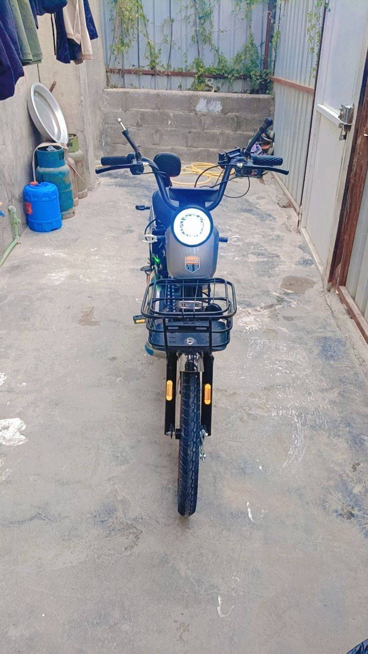 سلام عليكم دراجه شحن لبيع نضيفه ؤكلشي مابيه مؤديل 2025 محتاج ؤاريد ابيعها رايدها 400 ؤبيه مجال خاص مؤجؤد


**إذا كنت صاحب هذا الإعلان وتريد حذفه لأي سبب، رجاءا أرسل رسالة إلى الدعم الفني**