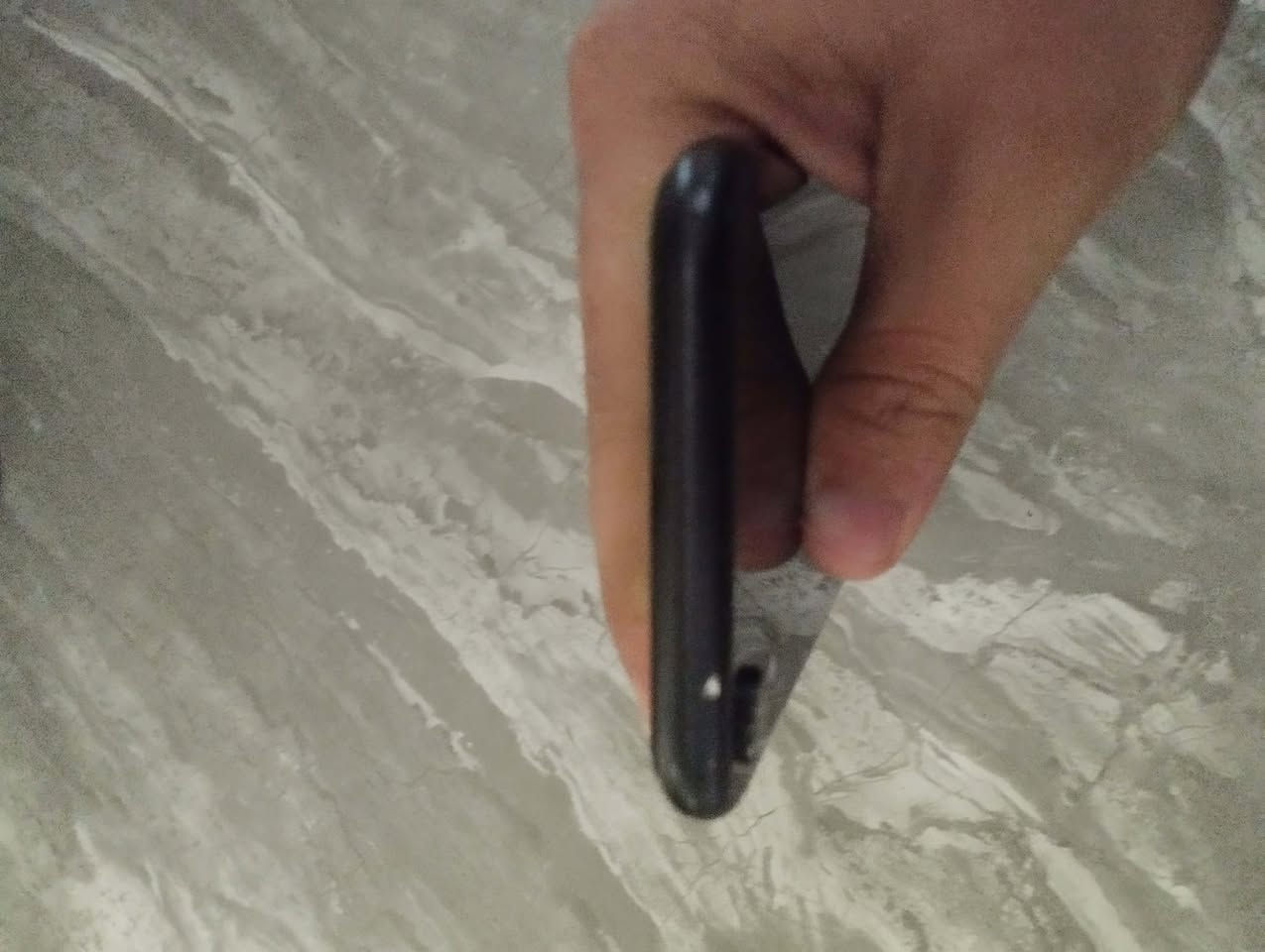 سلام عليكم xr للبيع ذاكره 128 بلادي لجهاز مامفتوح
نضافته 75 بل ميه ودكمه لتعلي طابه جوه فقط ولباقي كله شرط وشغال كامرات وفيس ايدي نهايته 140 مكاني كركوك حي العسكري  ***********
